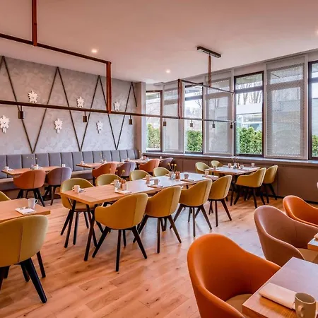 酒店 斯图加特辛德芬根万豪酒店 4*