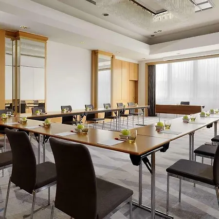 Stuttgart Marriott Отель