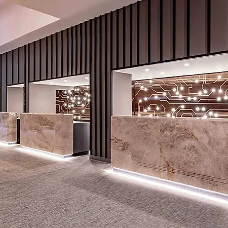 Отель Stuttgart Marriott 4*