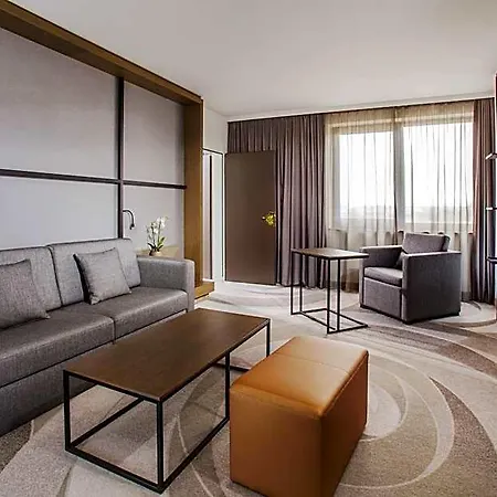 Stuttgart Marriott Отель