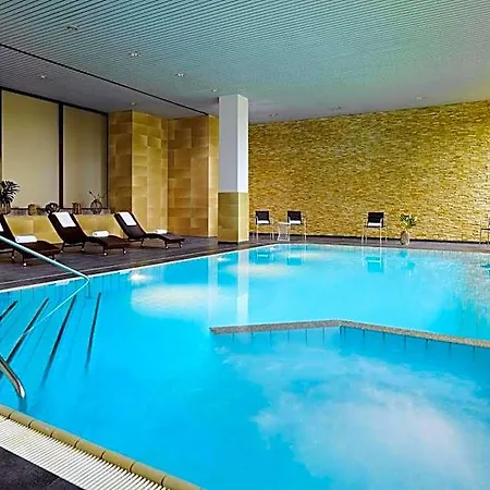 Stuttgart Marriott Отель