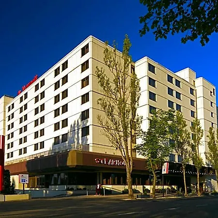 Stuttgart Marriott 4* Зиндельфинген