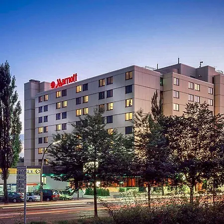 Отель Stuttgart Marriott 4*