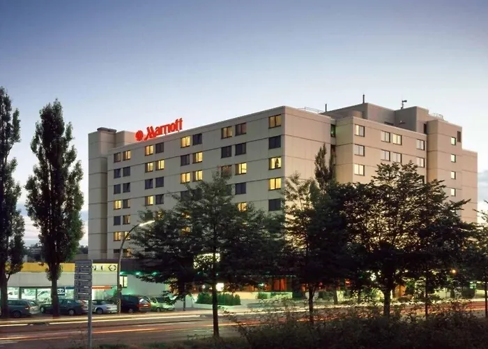 Stuttgart Marriott Szálloda 4*